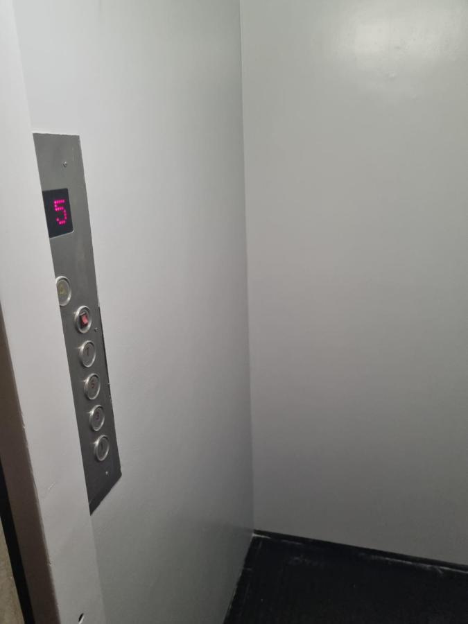 Apartamento REMODELADO-NUEVO Frente Parque Cívico Casa Gobierno Mendoza Exterior foto